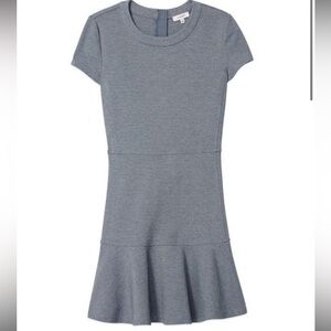 Aritzia Sunday Best fitted flare dress - size 0